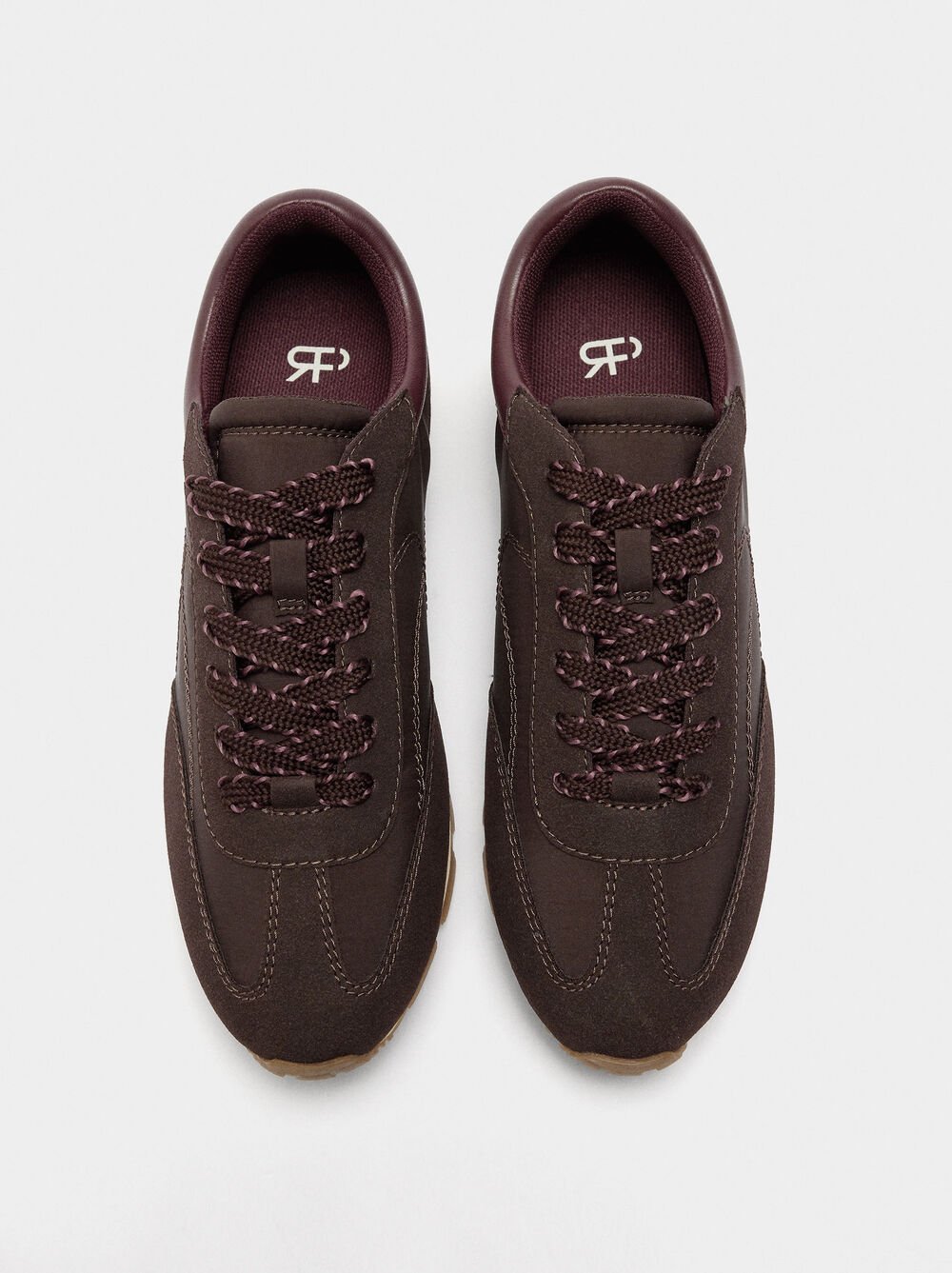 Sapatilhas combinadas