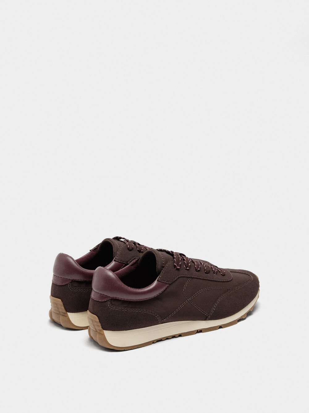 Sapatilhas combinadas