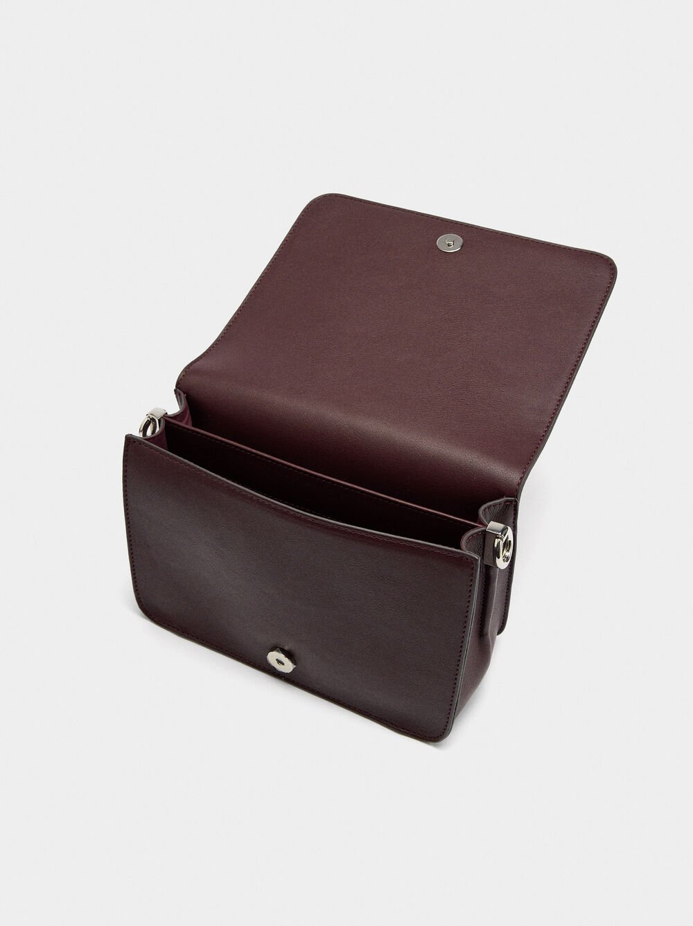 Mala tiracolo lisa com aba