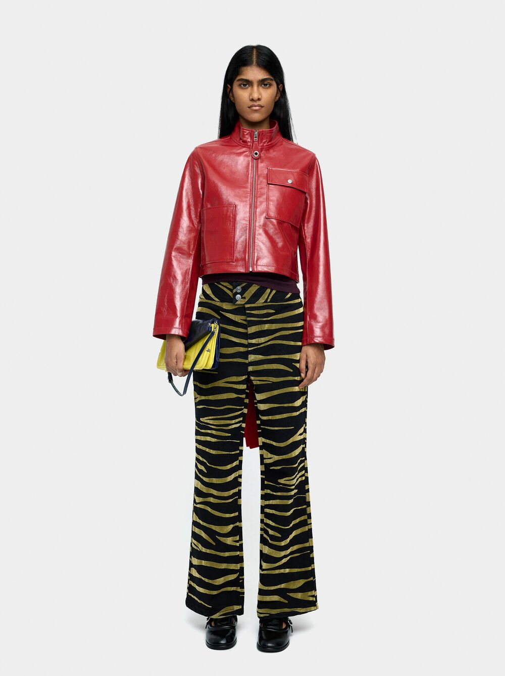 Casaco de pele com fecho de correr