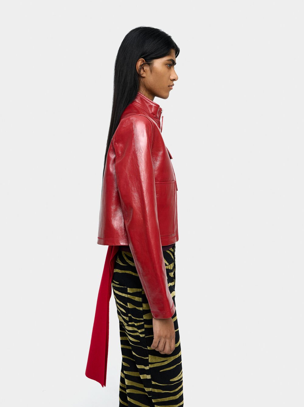 Casaco de pele com fecho de correr