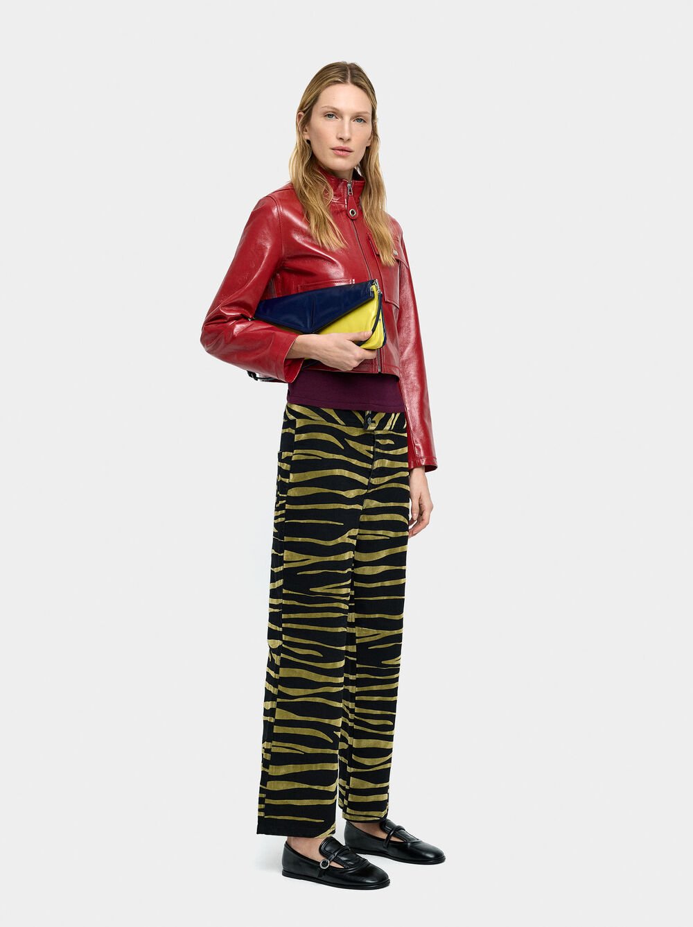 Casaco de pele com fecho de correr