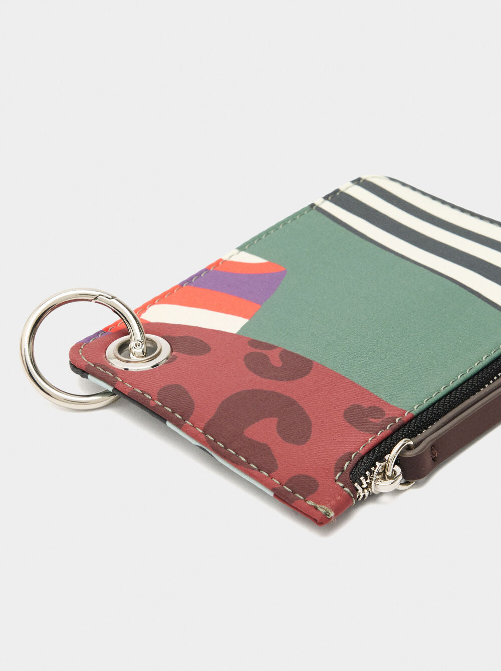 Mala shopper de textura suave com penduro