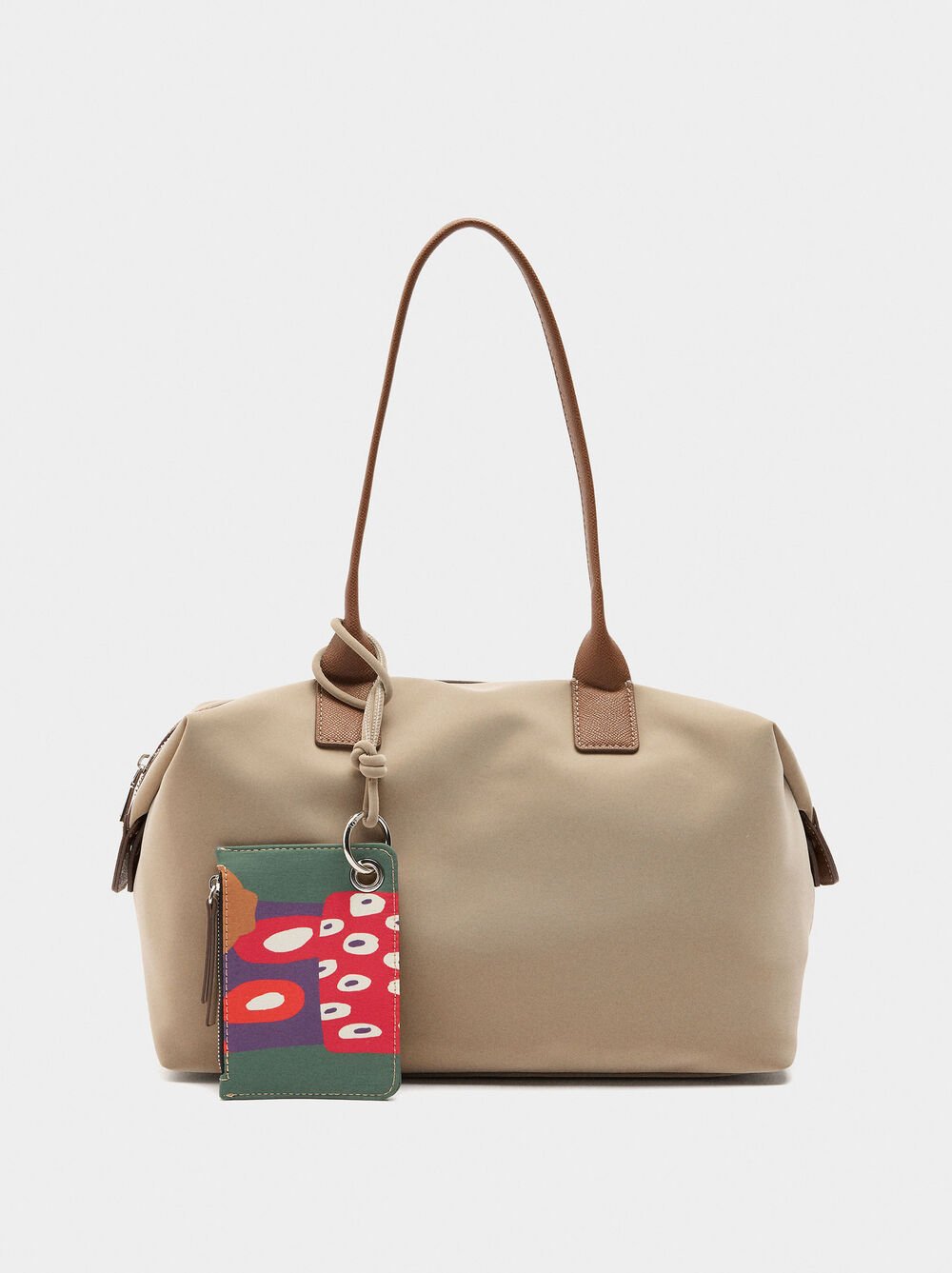 Mala shopper de textura suave com penduro