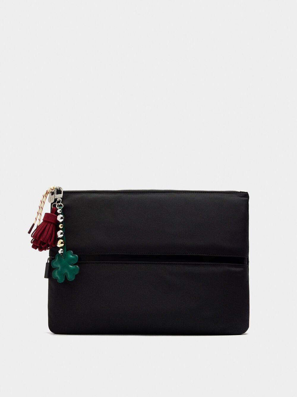 Capa de nylon para portátil com charm 13"