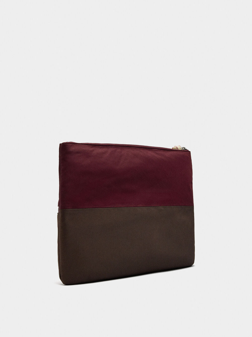 Capa de nylon para portátil com charm 13"