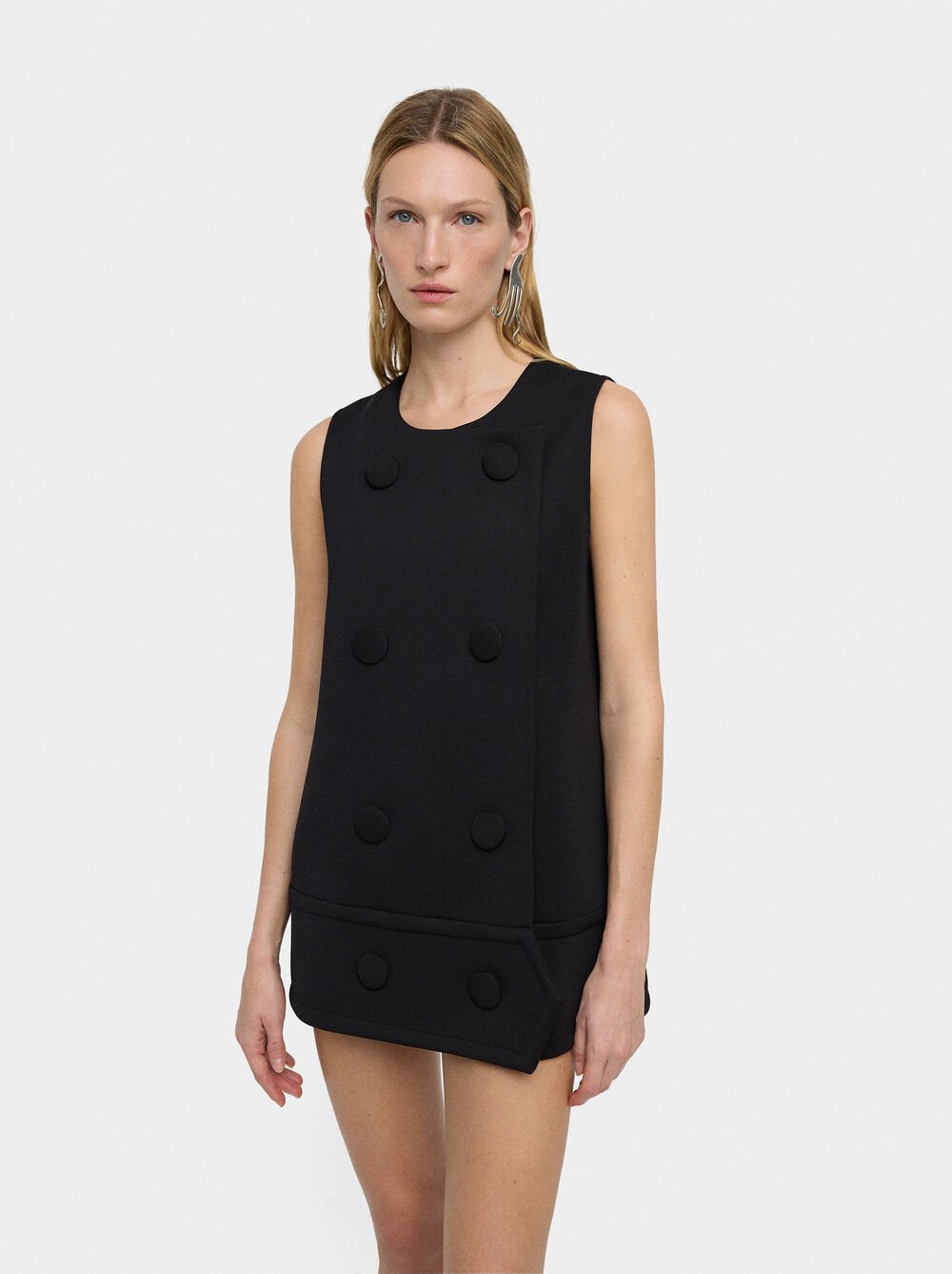 Vestido curto com botões