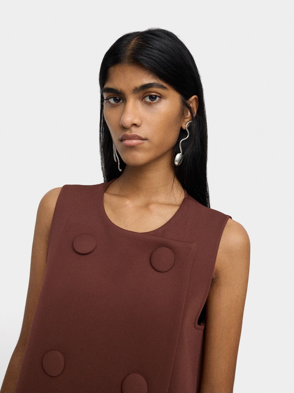 Vestido curto com botões