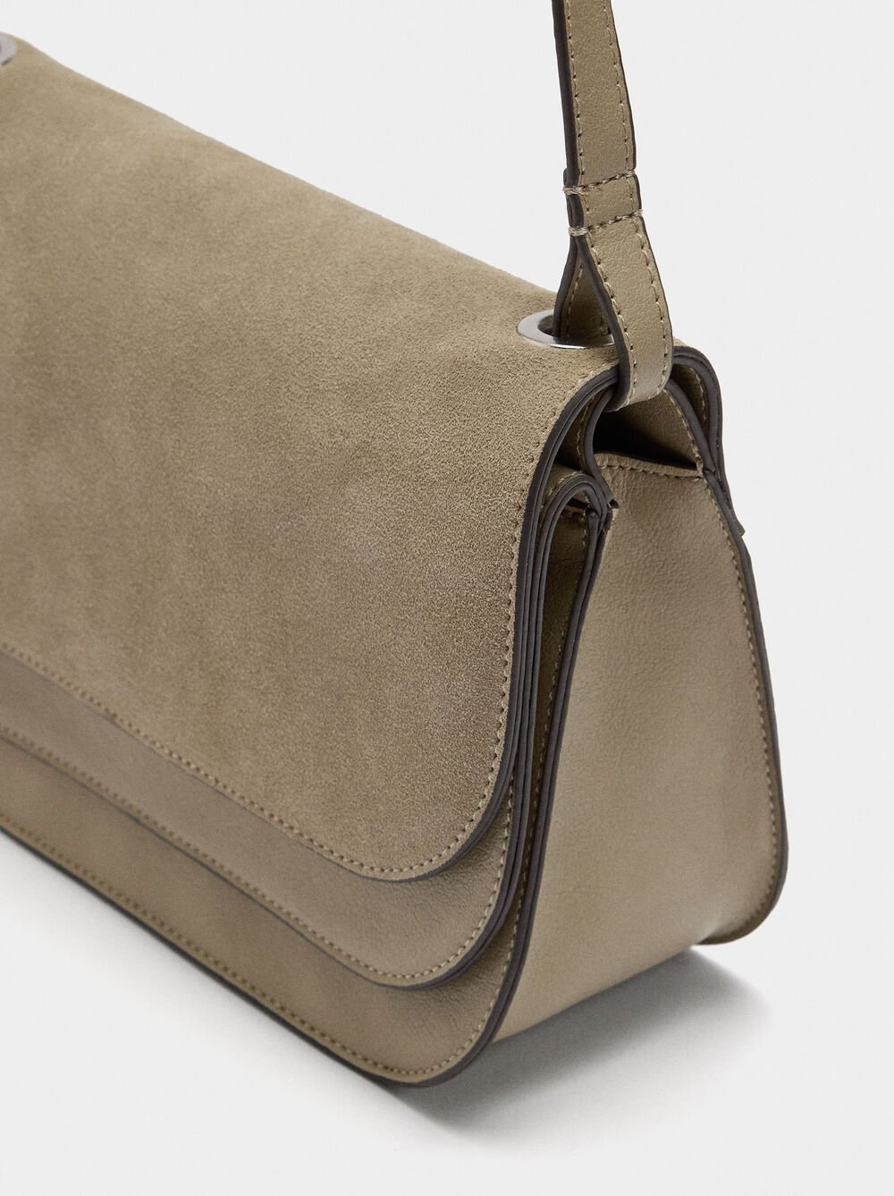 Mala tiracolo com aba dupla