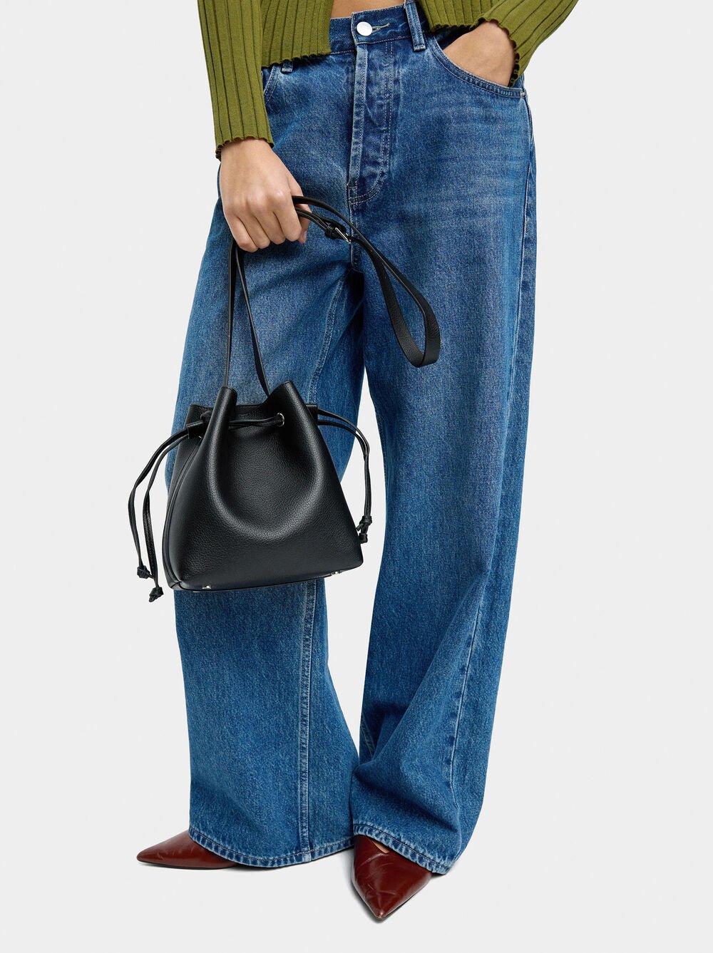 Mala tiracolo com cordão