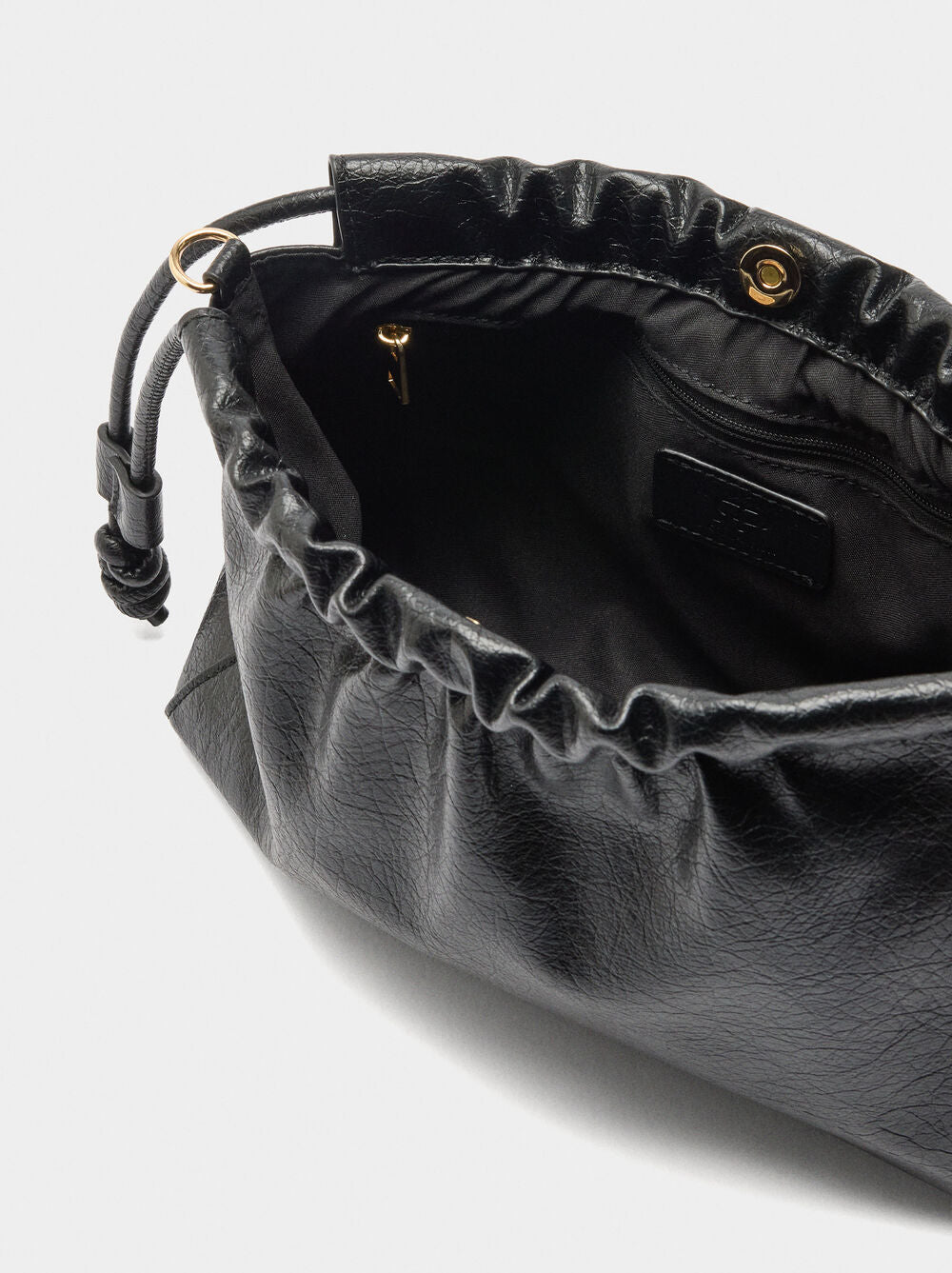 Mala tiracolo com franzido