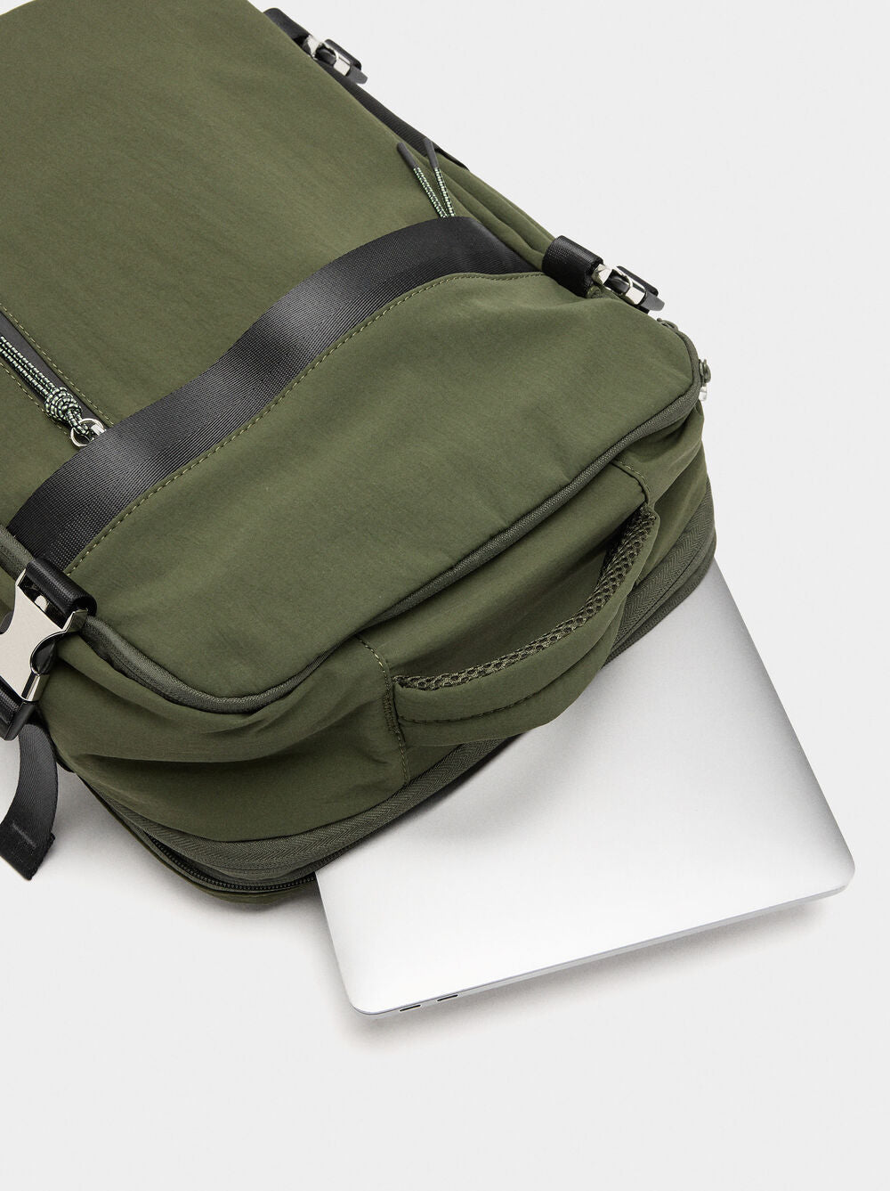 Mochila de cabine nylon extensível