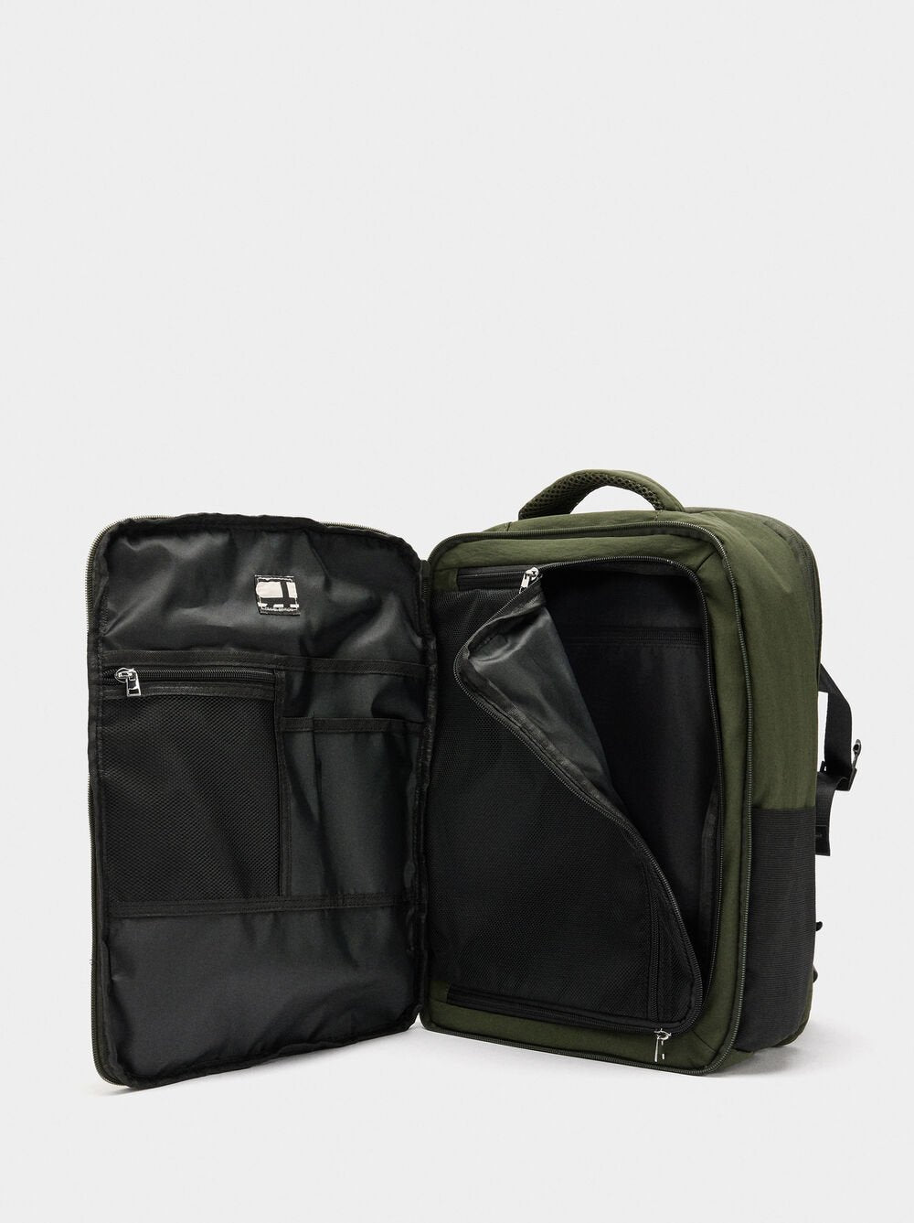 Mochila de cabine nylon extensível