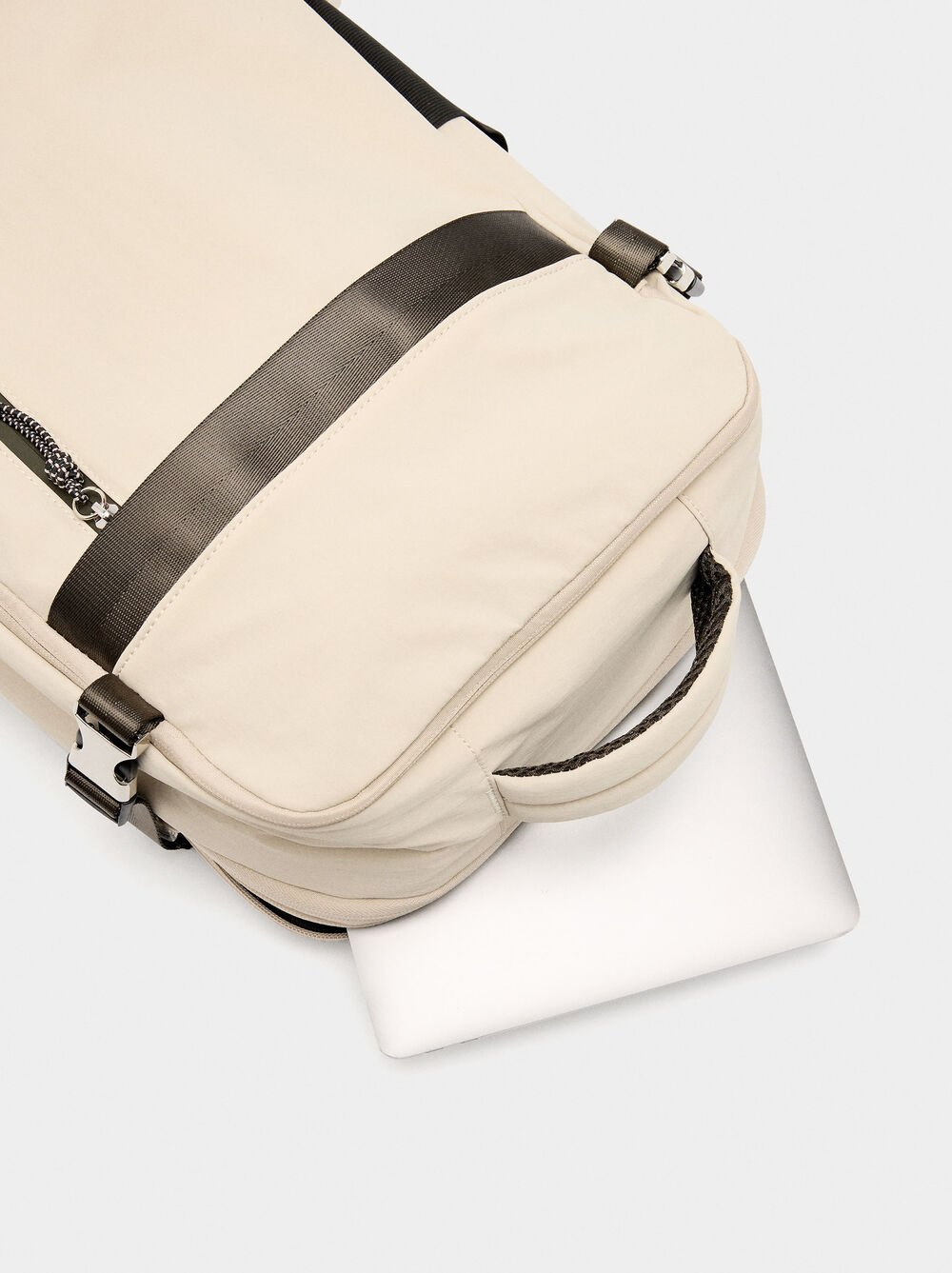 Mochila de cabine nylon extensível