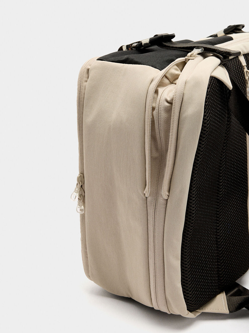 Mochila de cabine nylon extensível