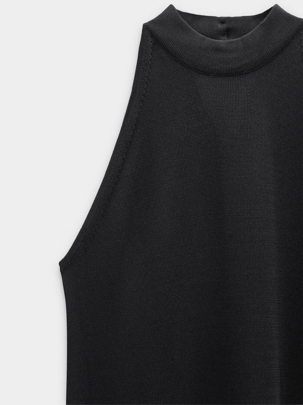 Vestido de malha assimétrico