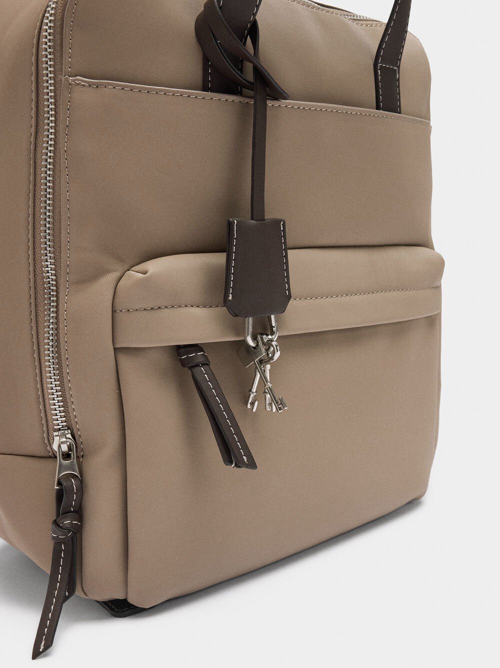 Mochila efeito nylon