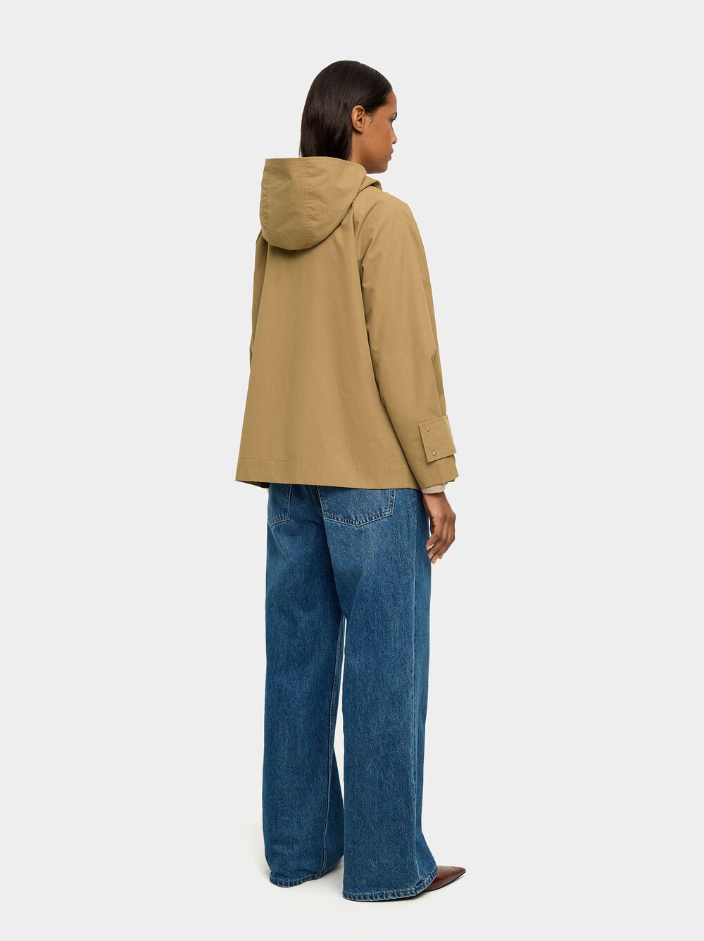 Casaco com capuz e colete