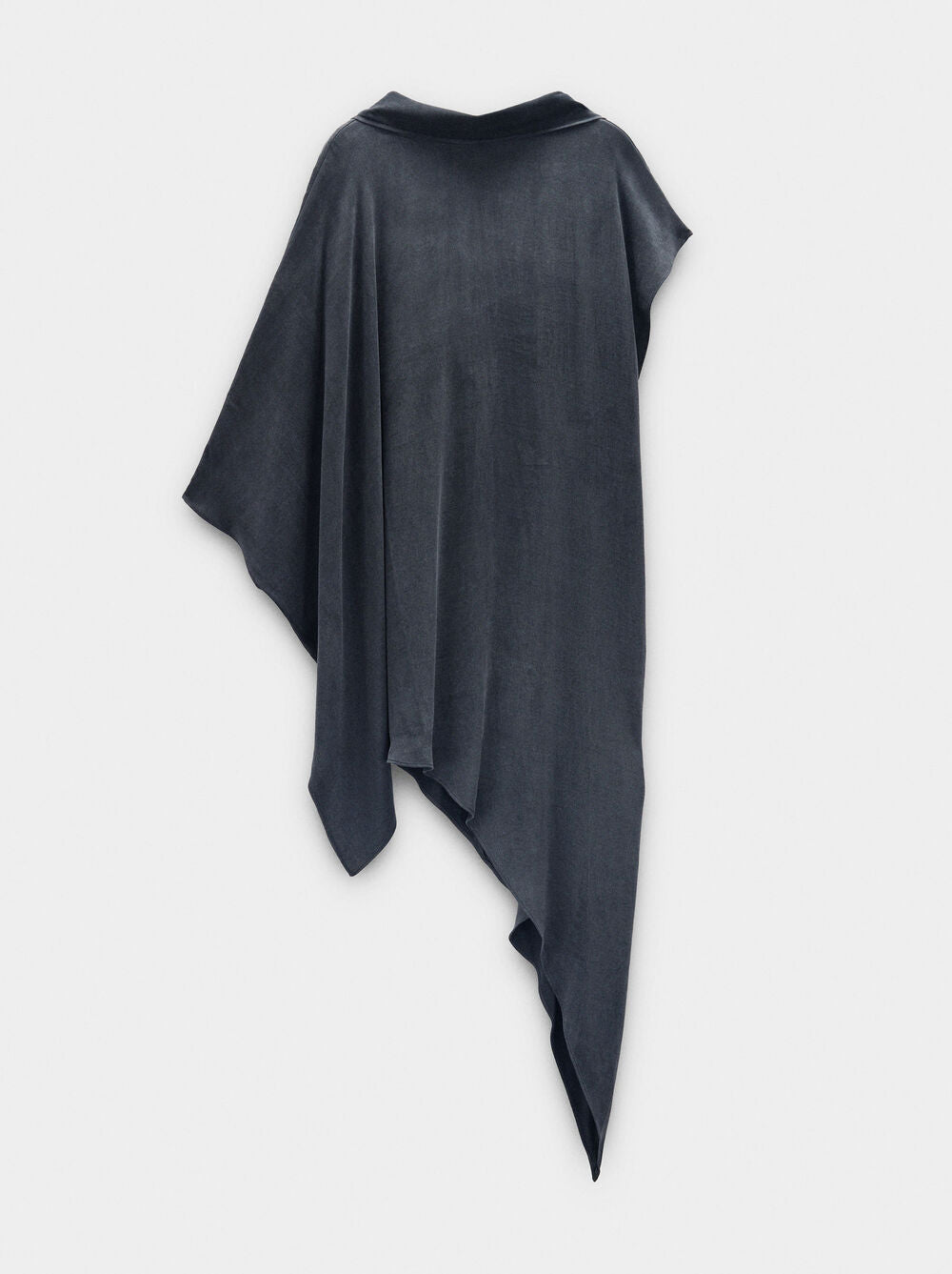 Vestido curto assimétrico