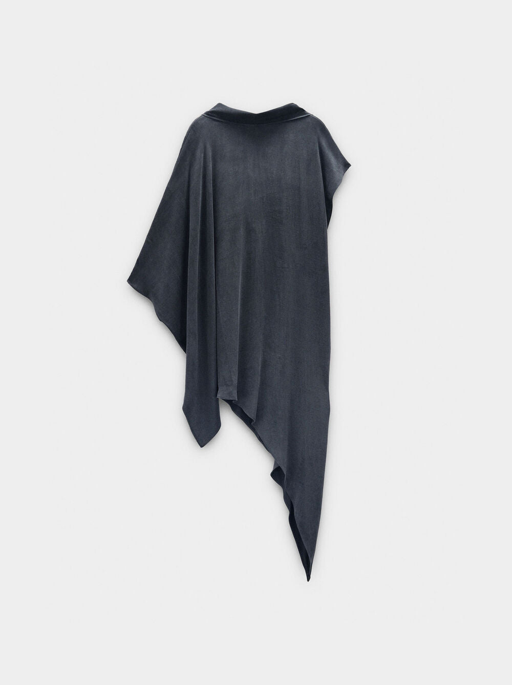 Vestido curto assimétrico