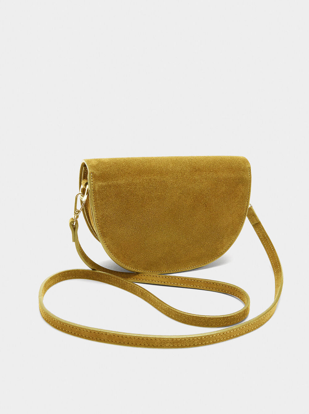 Mala tiracolo de camurça com aba