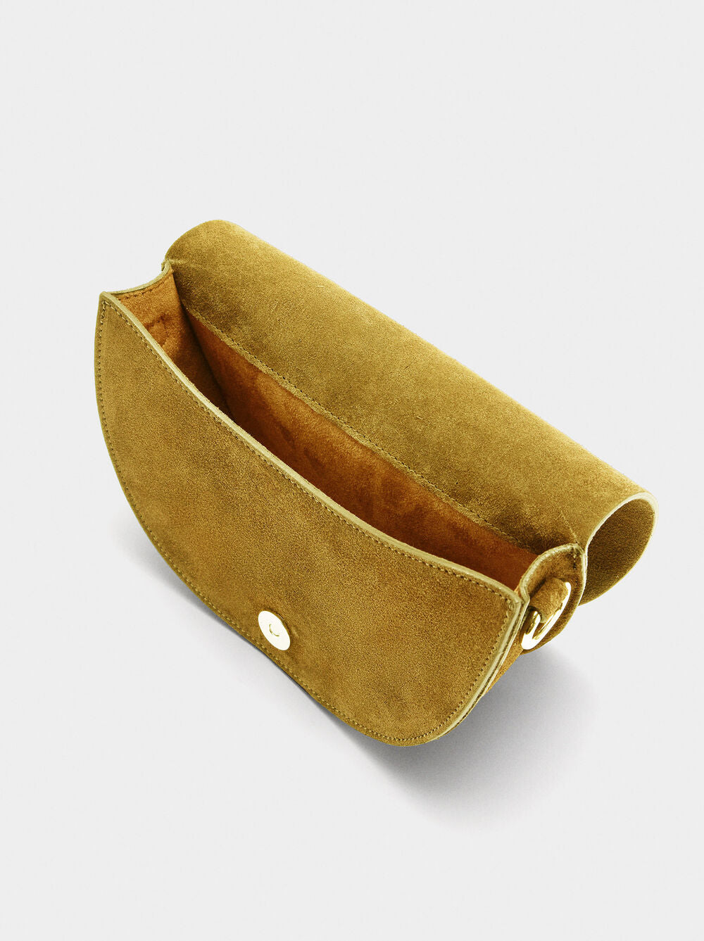 Mala tiracolo de camurça com aba