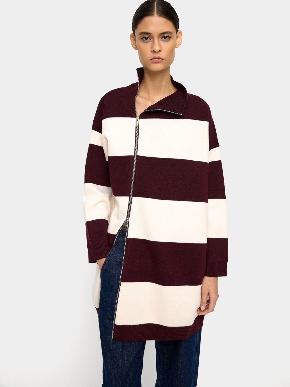 Vestido de malha às riscas