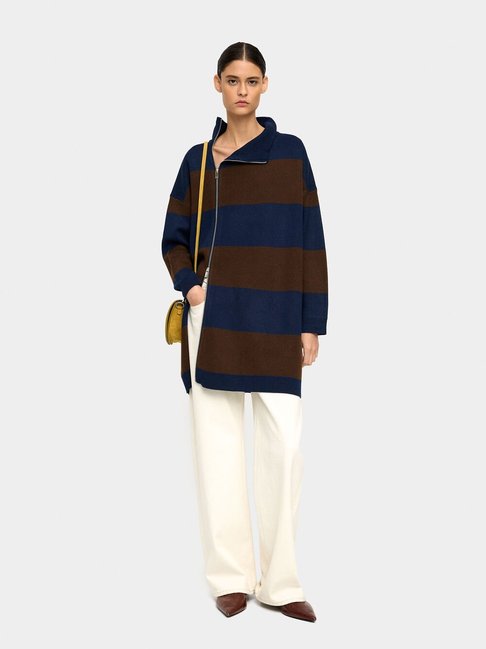 Vestido de malha às riscas